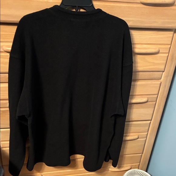 North End World Series of Poker Black V-Neck Fleece Sweater - Picture 4 of 4